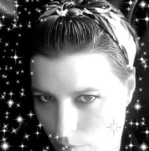 Meet your Posher, Quintina